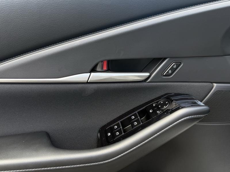 mazda - Visuel 12